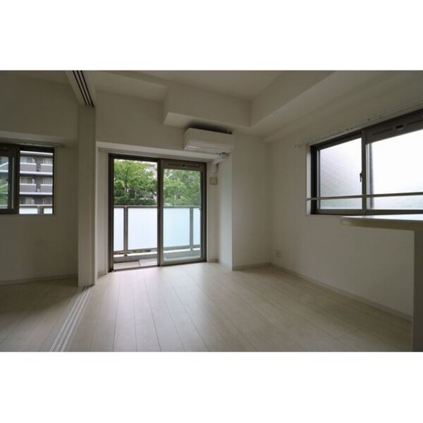 居室・リビング(※同タイプ別部屋のお写真です。)