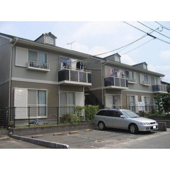 ファミーユ松木IIの物件外観写真