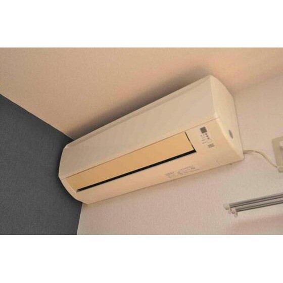 物件内観写真10　(※反転タイプの部屋写真。現況優)