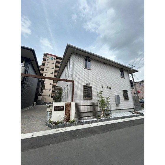 ヒナタウン横手B棟の物件外観写真