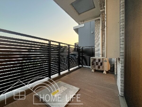 バルコニー(別のカラーパターンあります！)