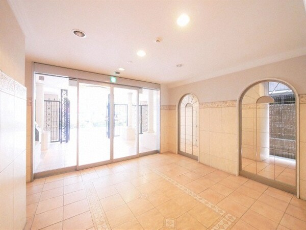 ロビー・ラウンジ