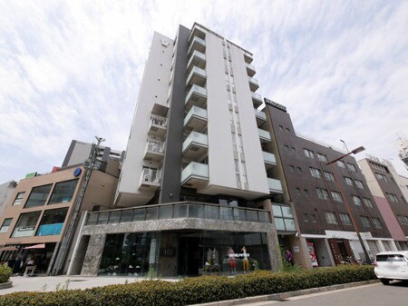 LaDouceur湊町外観写真