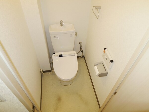 トイレ(温水洗浄便座)