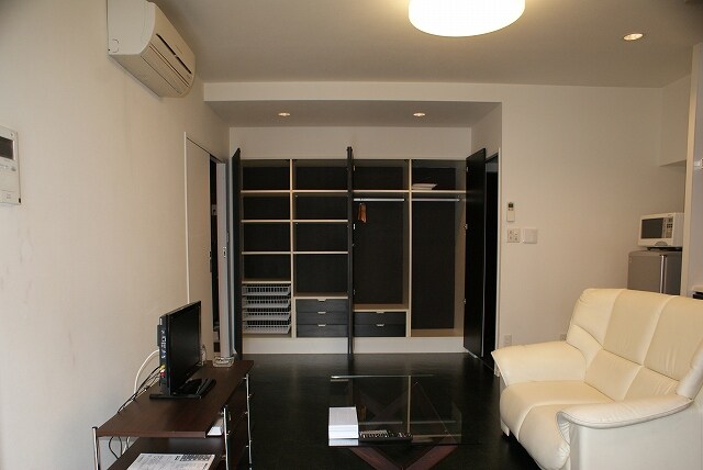 物件外観写真2　(家具家電はイメージです。)