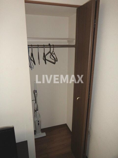 物件内観写真4　(クローゼット♪)