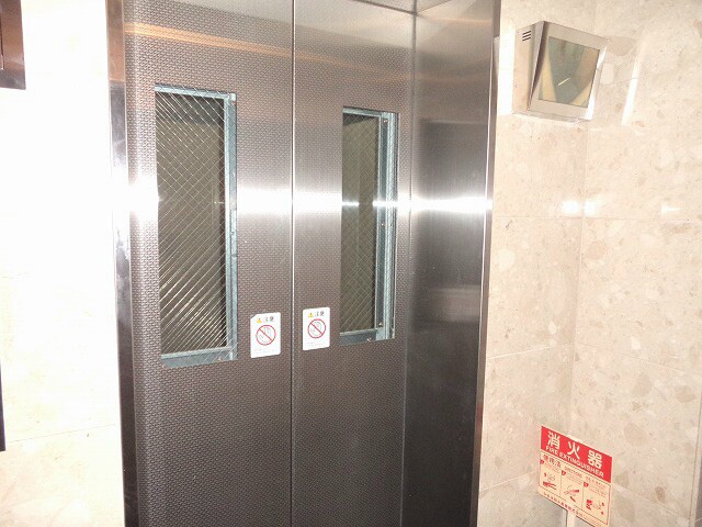 物件内観写真25　(エレベータ)