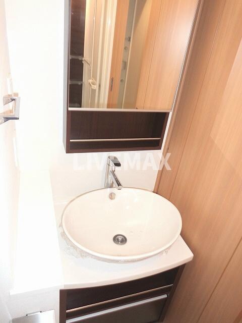 物件内観写真10　(独立洗面台♪)