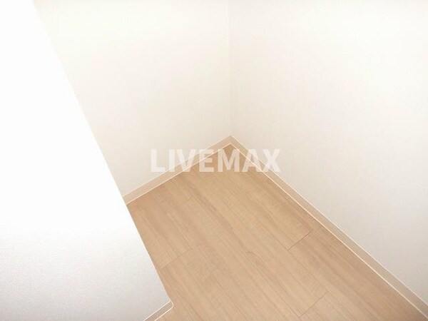 収納(冷蔵庫置き場♪)