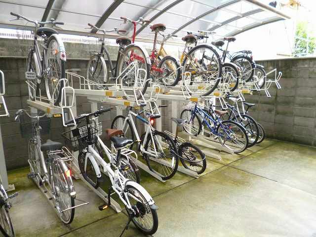 物件内観写真22　(駐輪所♪)