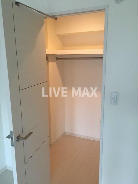 収納(ウォークインクローゼット)