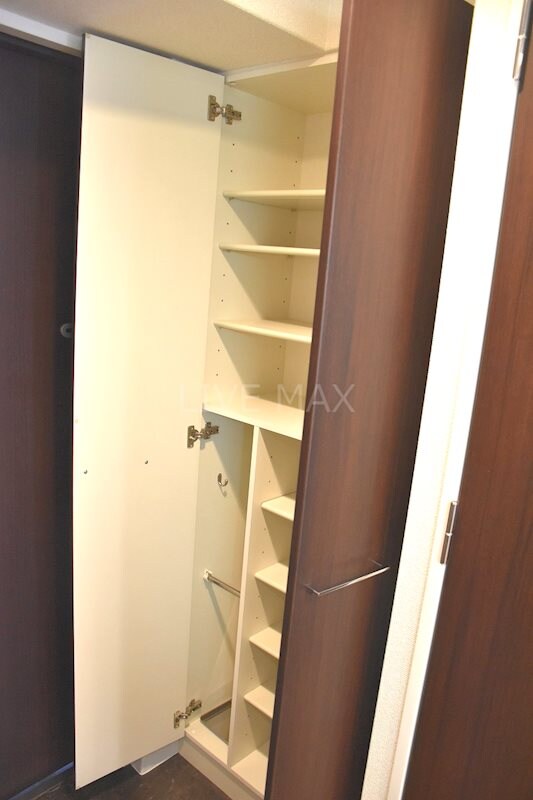 物件内観写真17　(シューズボックス)