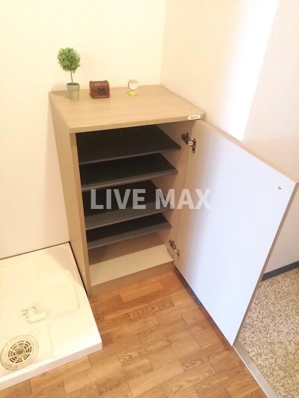 物件内観写真16　(シューズボックス)