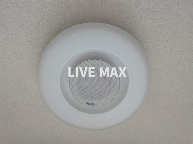 物件内観写真16　(マルチファクションライト付き)