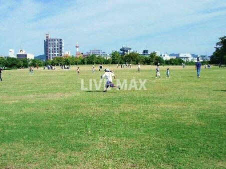 物件外観写真6　(梅小路公園（501m）)