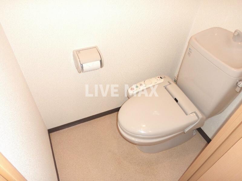 物件内観写真17　(温水洗浄便座♪)