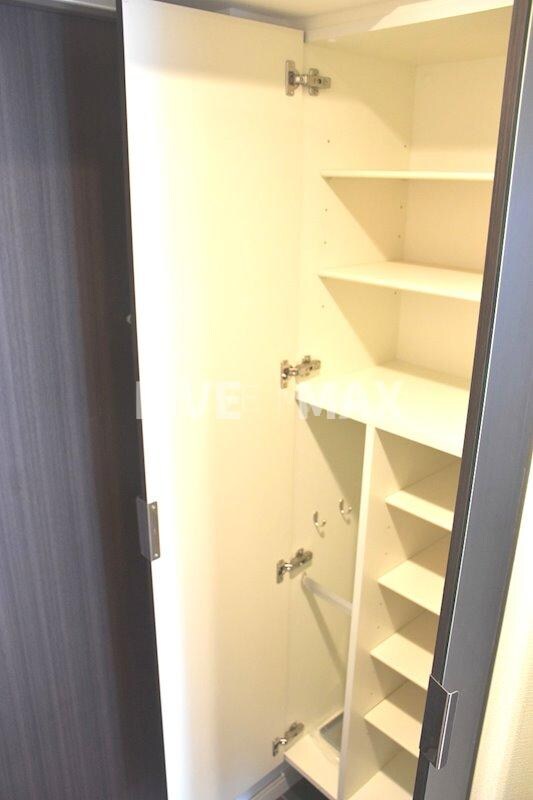物件内観写真18　(大型シューズボックス)