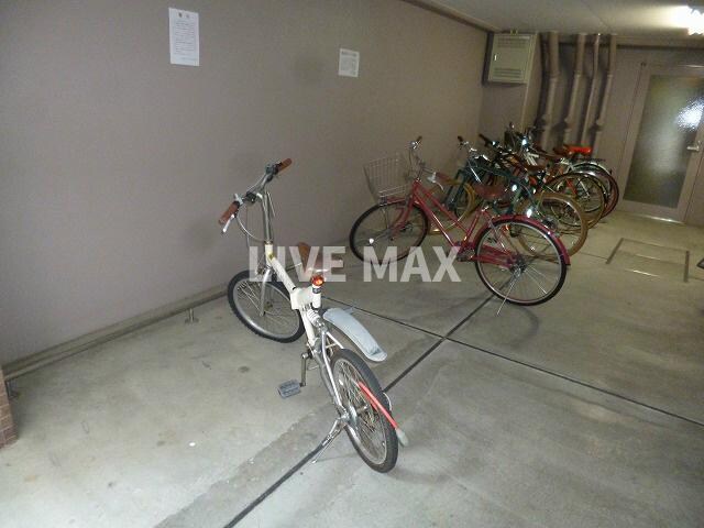 物件内観写真22　(駐輪場♪)