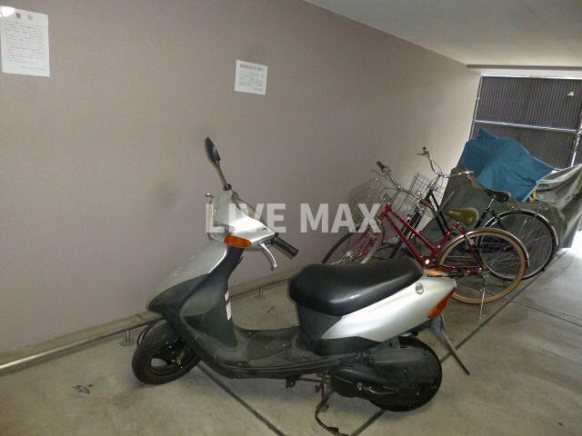 物件内観写真24　(バイク置き場♪)