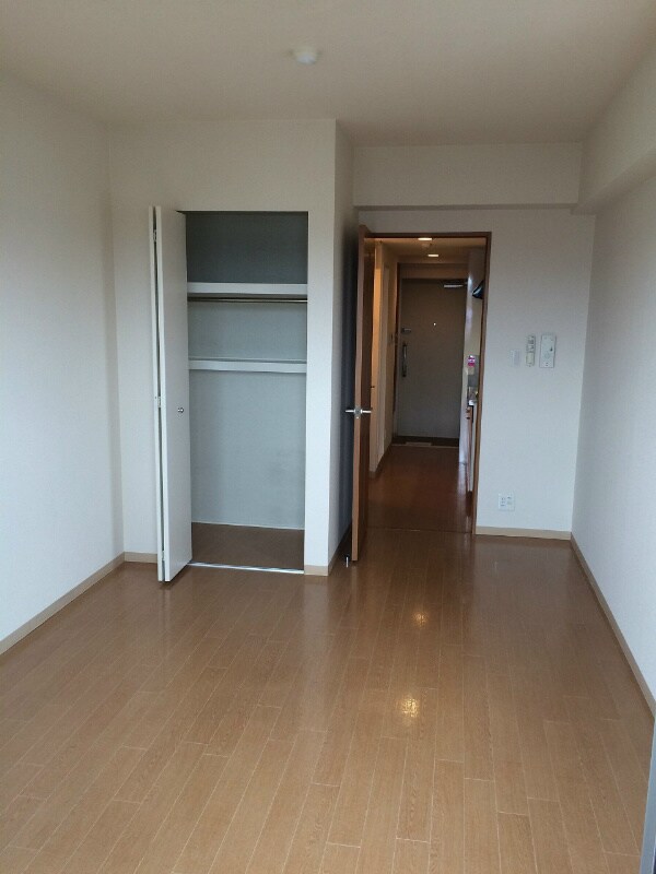 寝室(※写真は別部屋になります)