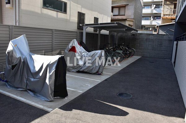 建物設備(バイク置き場)