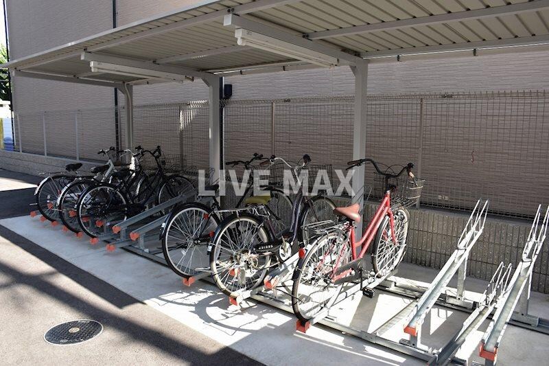 物件内観写真26　(駐輪場)