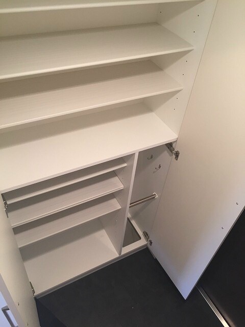 物件内観写真18　(シューズボックス)