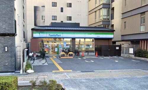 ファミリーマート 五条新町店
