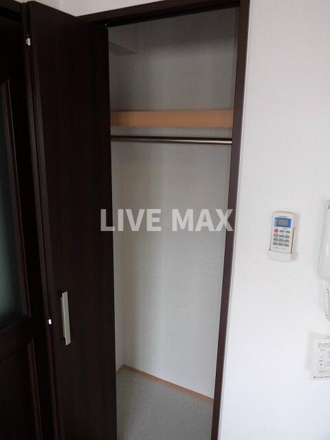 物件内観写真14　(クローゼット♪)