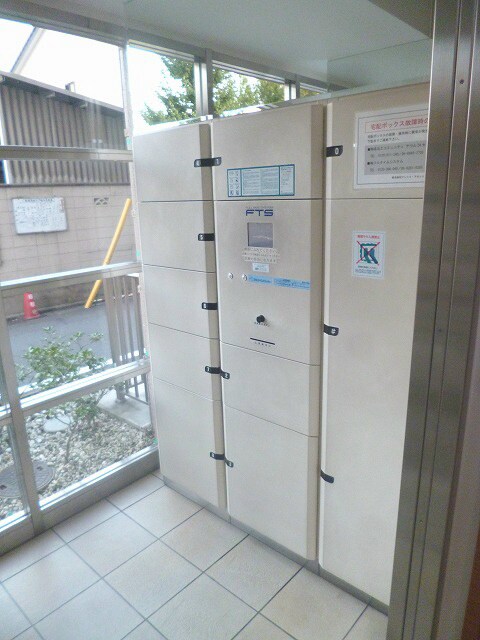 物件内観写真12　(宅配ボックス)