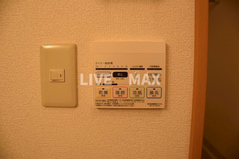 物件内観写真21　(浴室乾燥機付き)