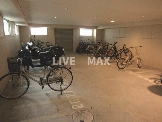 物件内観写真23　(駐輪所♪)