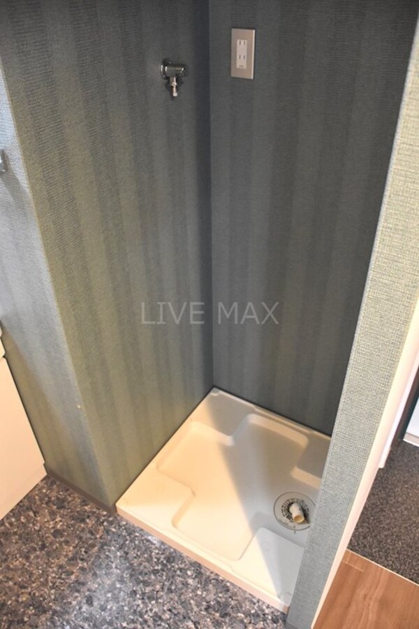 その他(洗濯機置き場)