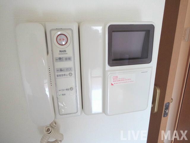 物件内観写真12　(ＴＶ付きインターホン♪)