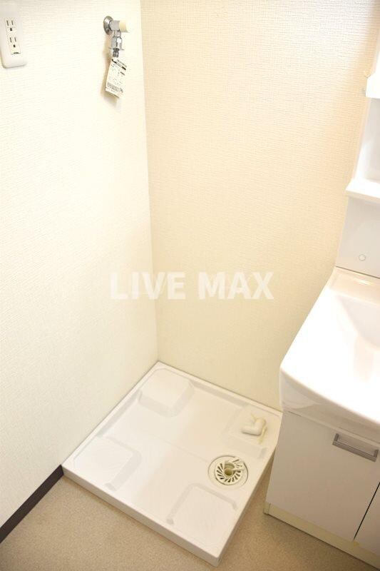 物件内観写真23　(洗濯機置き場)