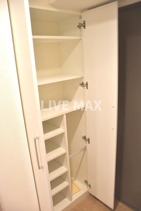 物件内観写真17　(シューズボックス)