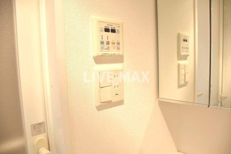 物件内観写真19　(浴室乾燥機)