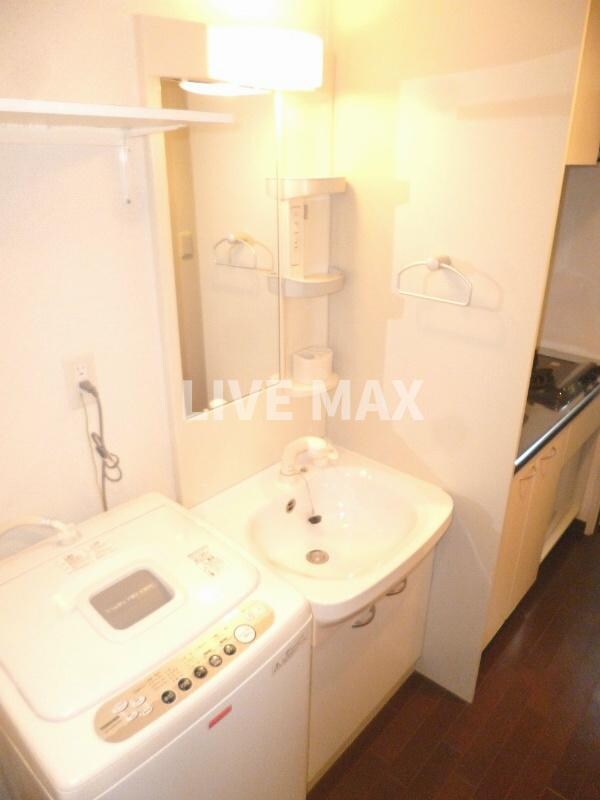 洗面・脱衣所(独立洗面台♪)