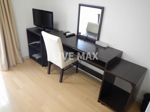 内装他(デスク・チェアーセット♪)