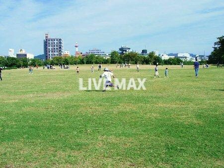 物件外観写真6　(梅小路公園（501m）)