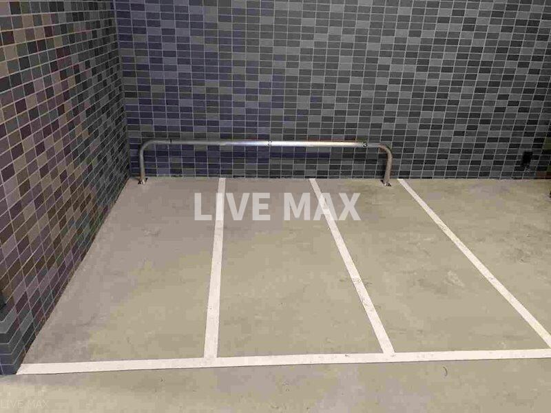 物件内観写真18　(バイク置き場)