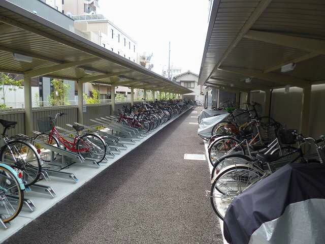 物件内観写真28　(駐輪場)