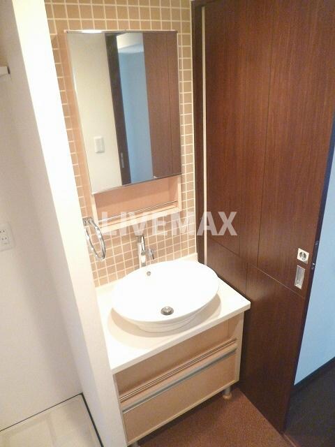 物件内観写真11　(独立洗面台♪)