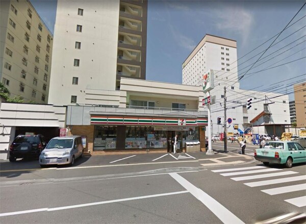 周辺環境(セブンイレブン 札幌南9条西3丁目店（218m）)