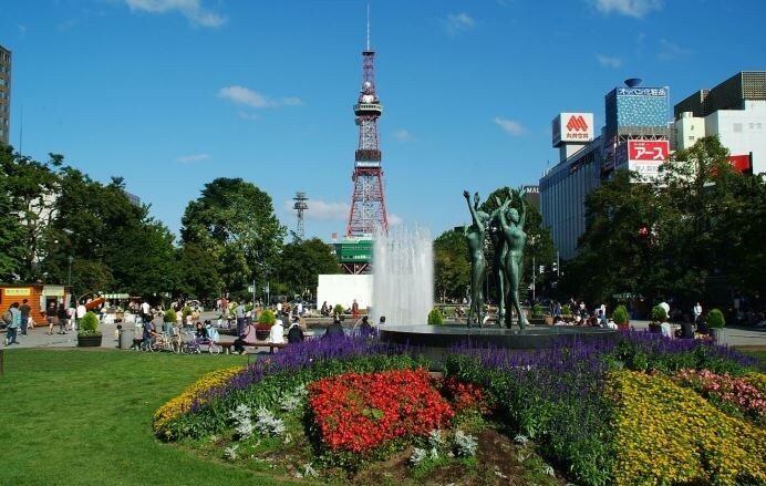 物件外観写真7　(大通公園（634m）)