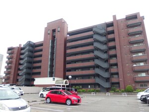 スリーエイト北町外観写真