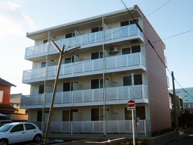 レオパレスリナフェリーチェ