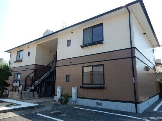 サンガーデン新福Bの物件外観写真