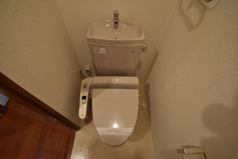 トイレ(シャワートイレ)