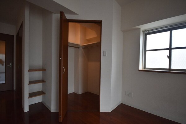 収納(ウォークインクローゼット)